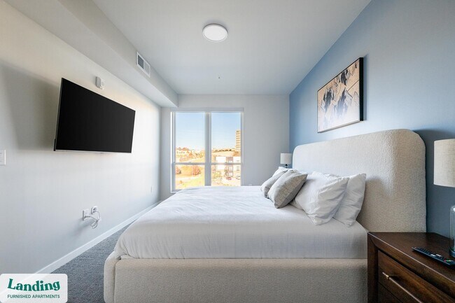 Building Photo - 1600 NW 38th St