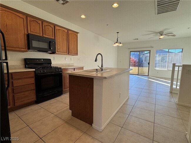 Building Photo - 7848 Solid Horn Ct