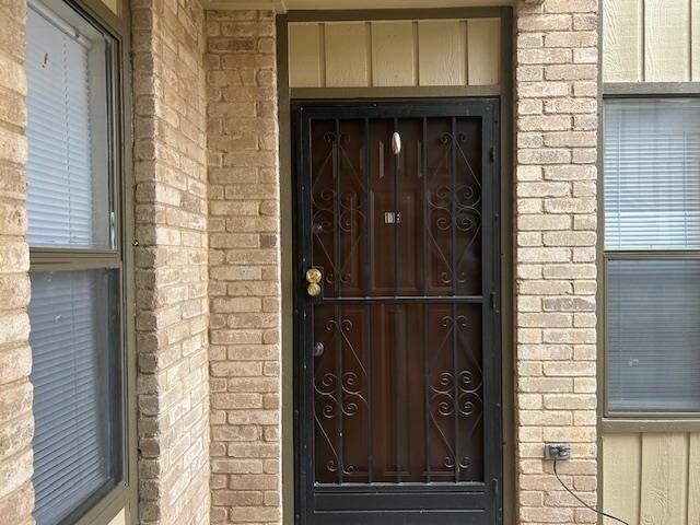 Building Photo - 100 Hillside Rd