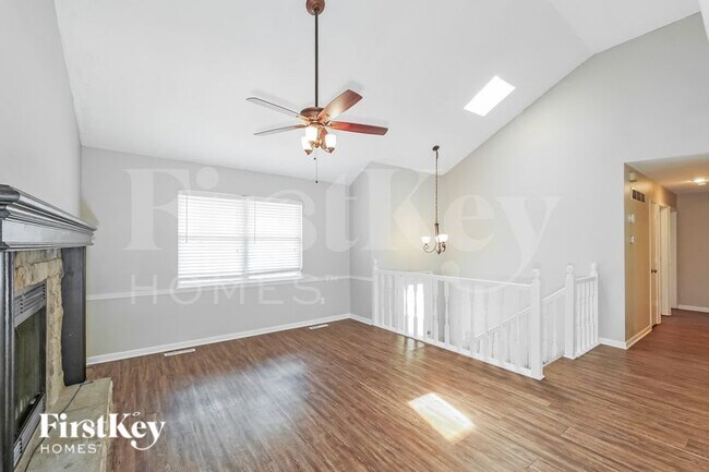 Building Photo - 2035 NE Cookson Ct