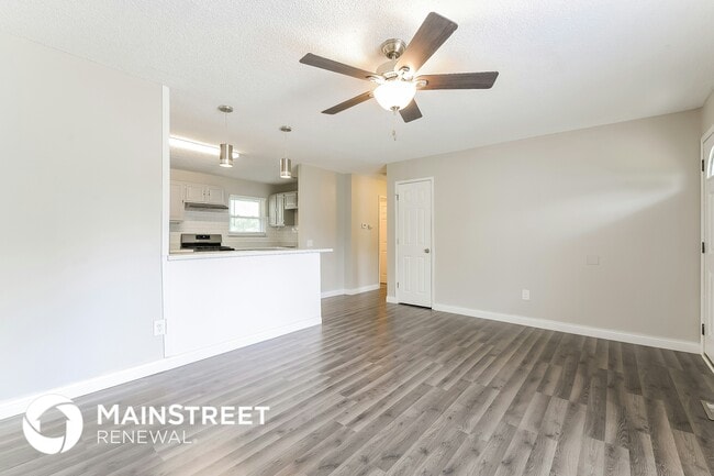 Building Photo - 2603 Blue Heron Dr