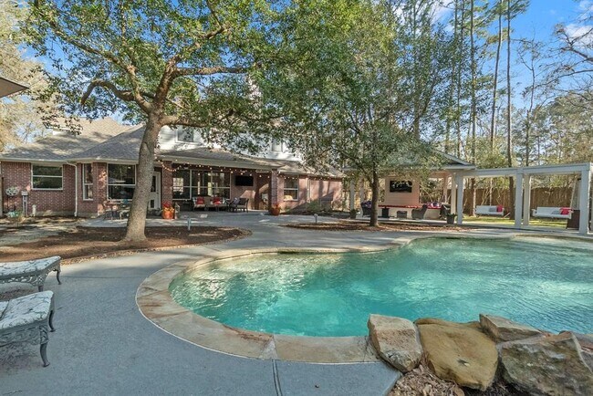 Building Photo - 9520 Chasewood Blvd