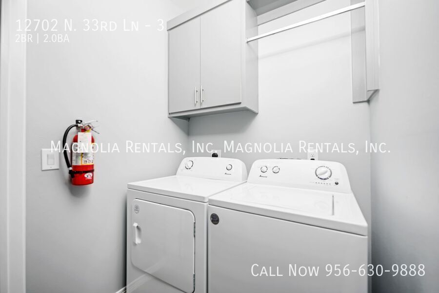 Building Photo - 12702 N 33rd Ln