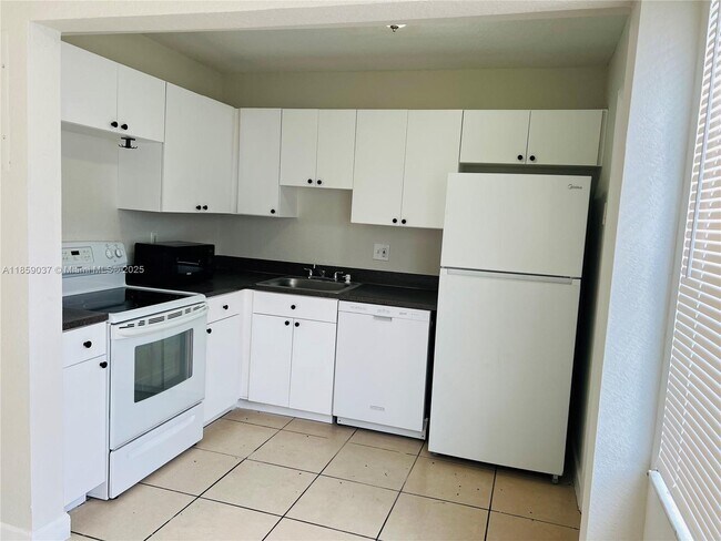 Primary Photo - 4605 NW 9th Dr