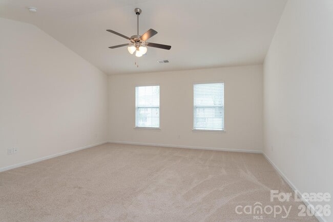 Building Photo - 180 King William Dr