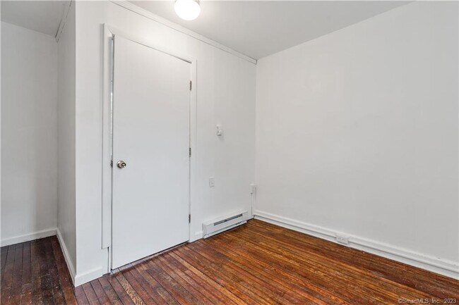 Building Photo - 239 Bradley St