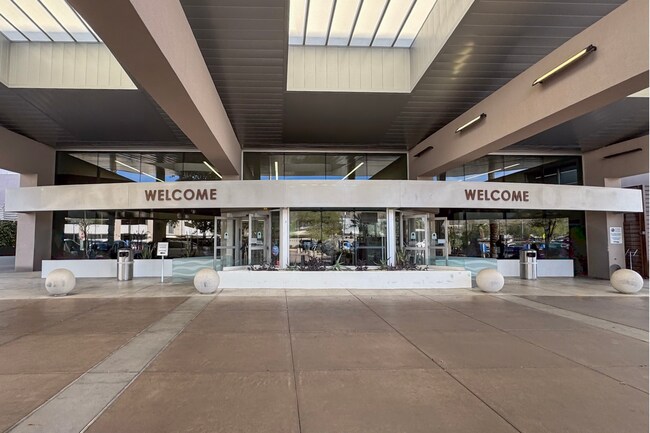 Building Photo - 3Bed/2.5Bath Townhouse at 7th St/Hatcher! Move-In Ready on 04/09/2026! -- NO HOA! ALL TILE FLOORING!