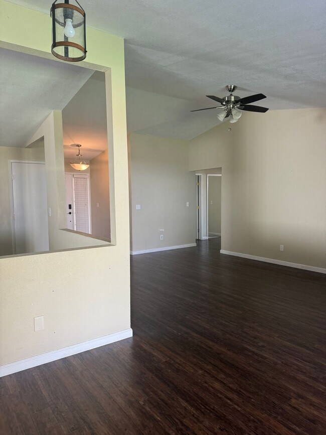 Building Photo - 4605 Rio Encantado Ln