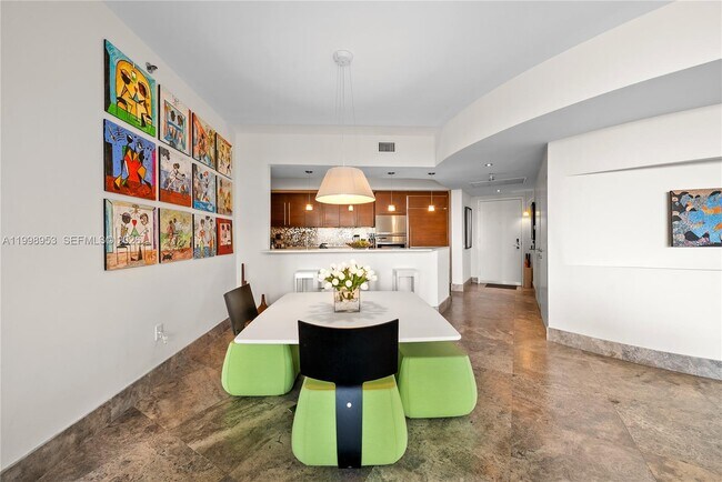 Building Photo - 450 Alton Rd