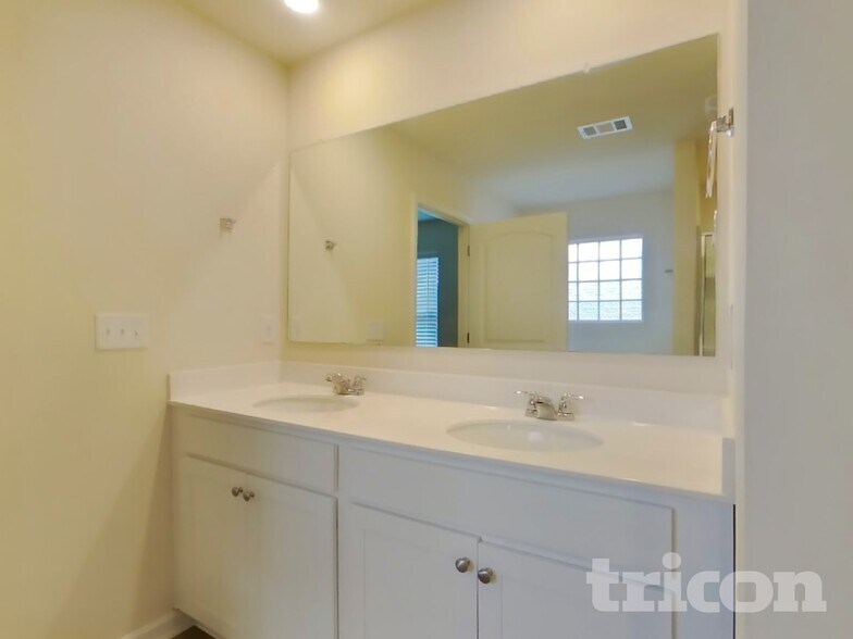 Building Photo - 71 Tupelo Dr