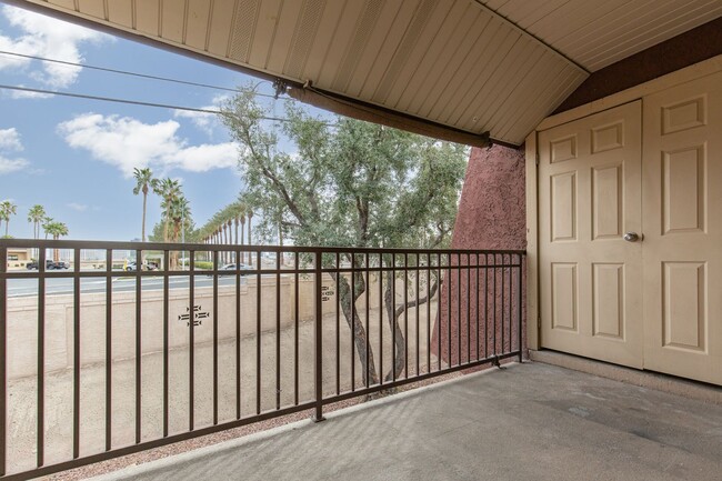 Building Photo - Strip view in guard gated SW communities w...