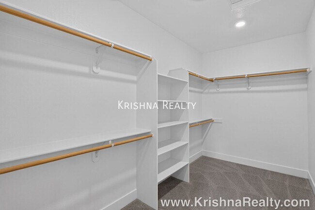 Building Photo - 7802 NW 156th Ter