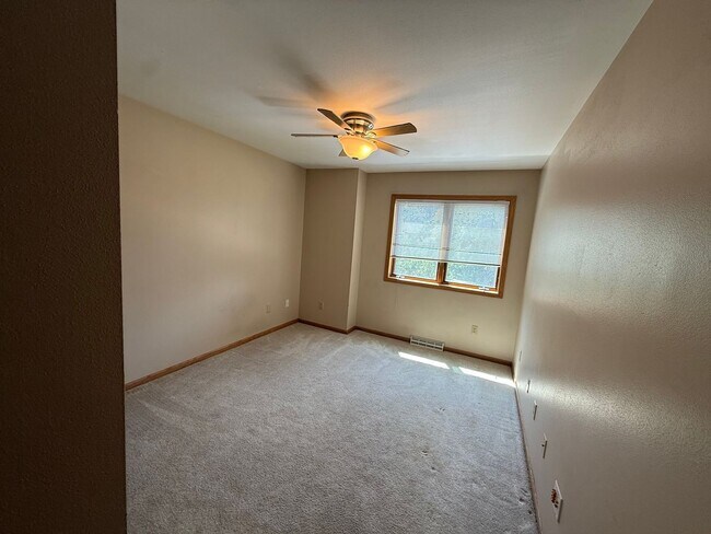Building Photo - 6078 Croix Dr