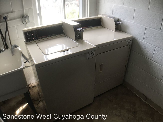 Building Photo - 1456 W 107th St