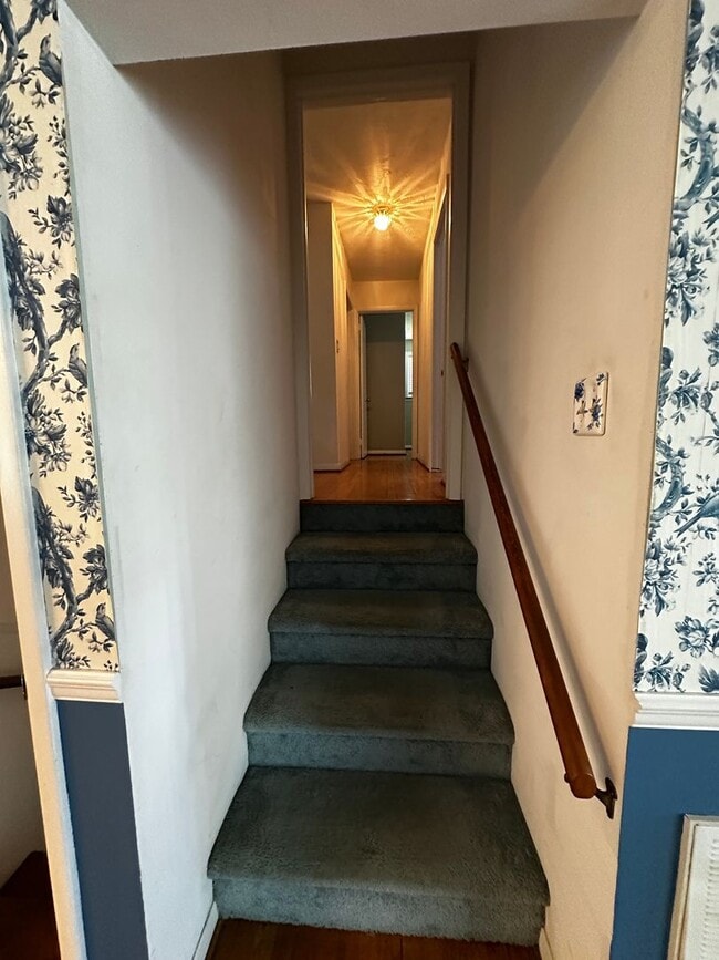 Building Photo - Partially furnished 3 bed/ 1.5 bath - Morr...