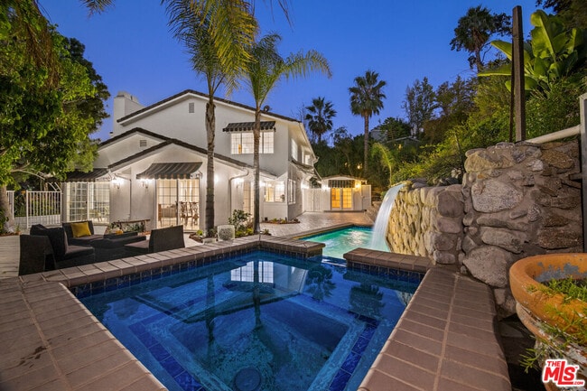 Building Photo - 2461 Jupiter Dr
