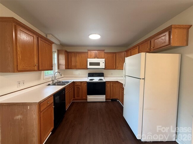 Building Photo - 103 Kam Dr