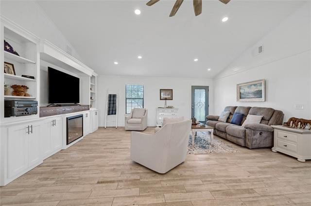 Building Photo - 132 Windmill Dr