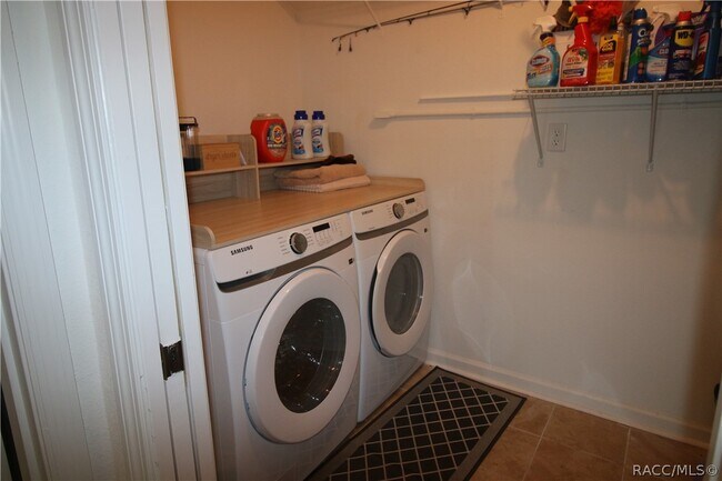 Building Photo - 11287 W Bayshore Dr