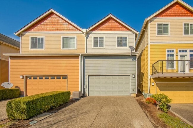 Building Photo - 2528 NW 2nd Terrace