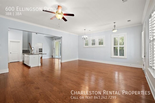 Building Photo - 600 Ellingson Pkwy