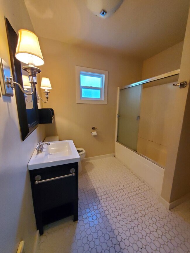 Building Photo - *Coming Soon*  2 Bedroom 1 bath home with bonus room garage and work shop