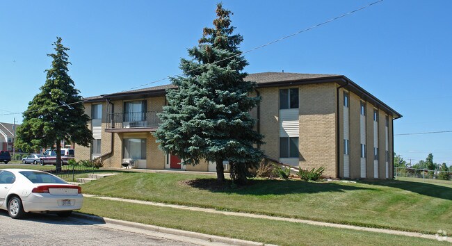 Building Photo - 8700 Buckingham Dr