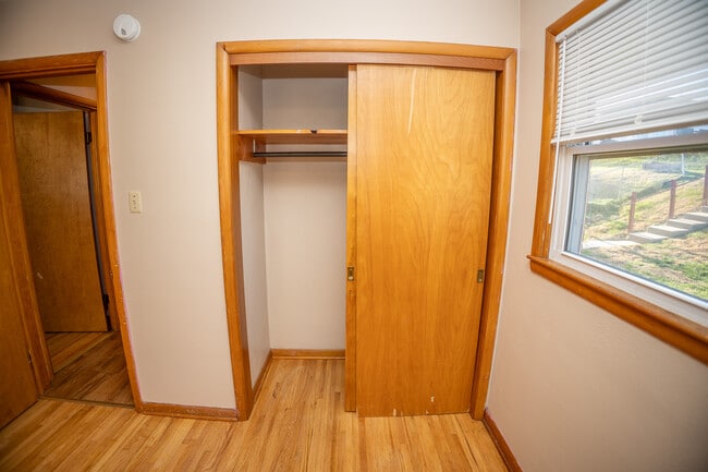 Building Photo - 710 Jackson St