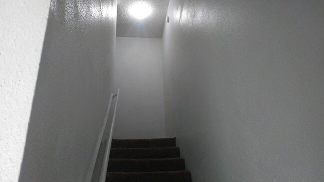 Building Photo - Monthly Paid Rent