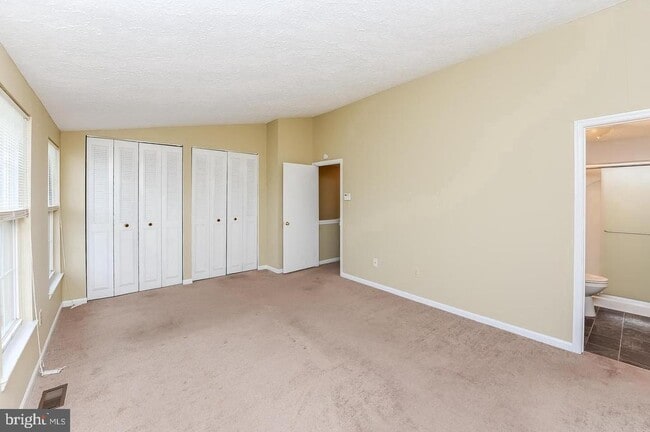 Building Photo - 81 Stoneshire Dr
