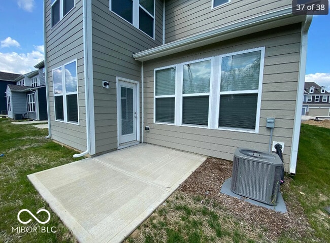 Building Photo - 14201 Tenbury Wy