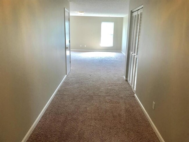 Building Photo - 9708 Stream View Trail