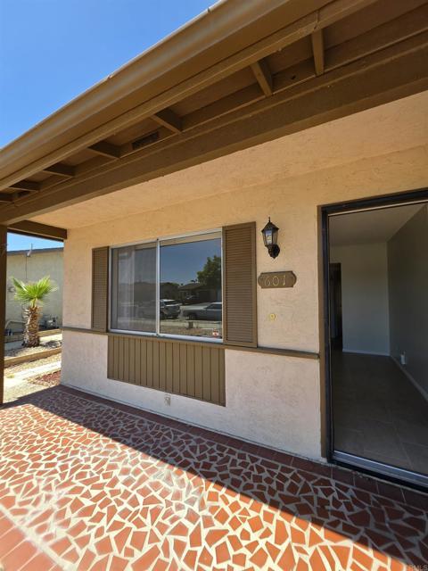 Building Photo - 601 Corona St