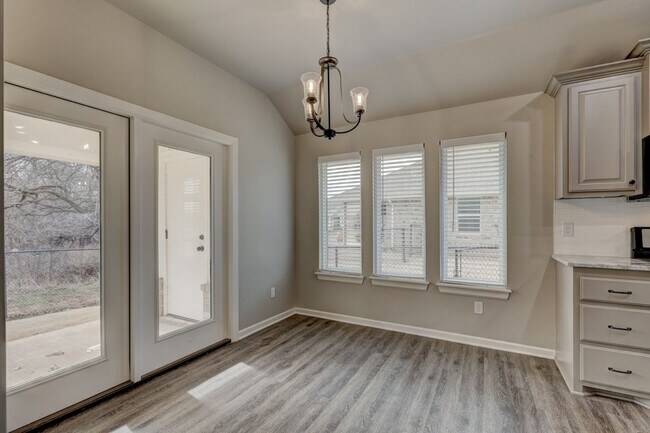 Building Photo - 5712 Campbell Creek Dr