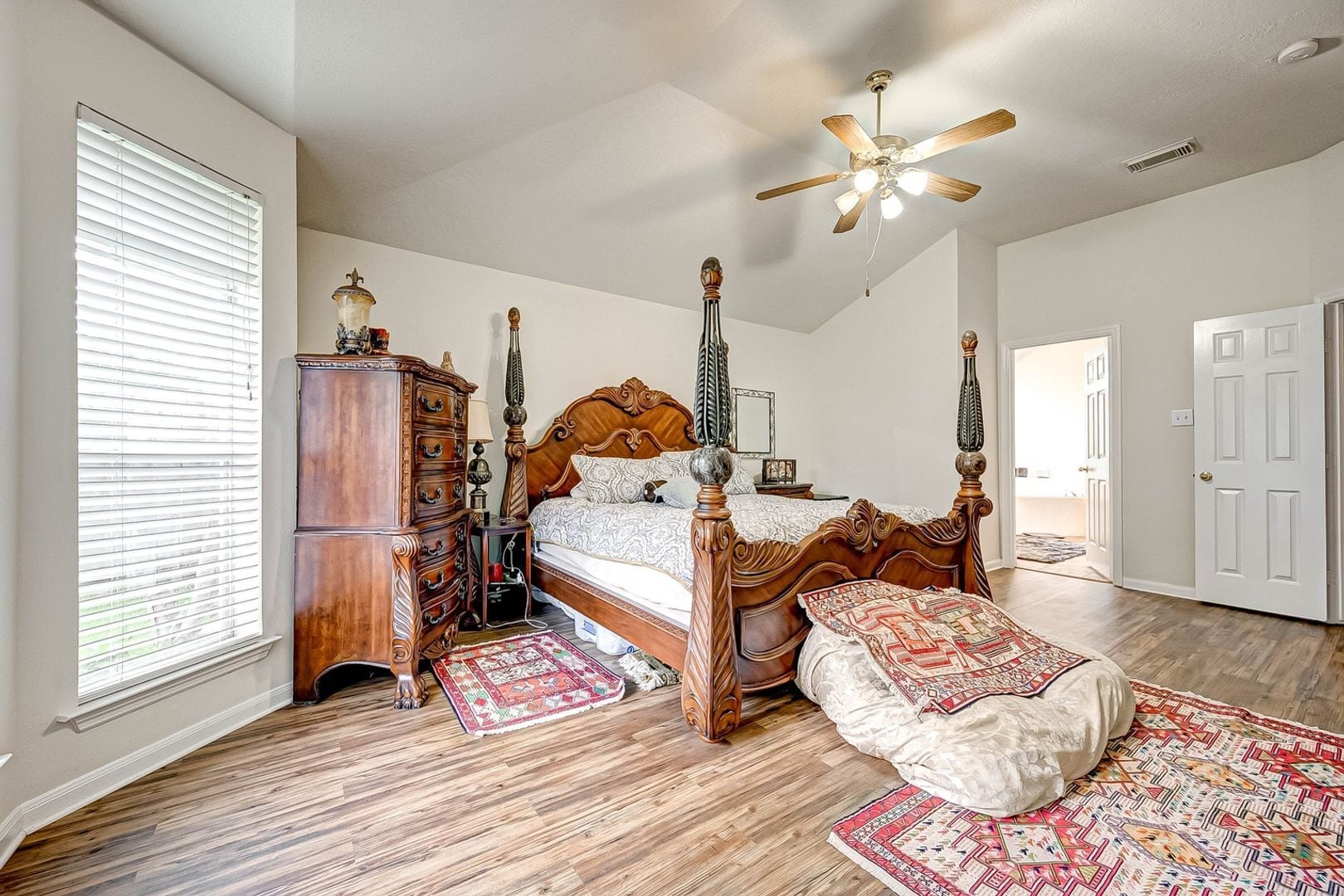 Building Photo - 1410 Greenway Village Dr