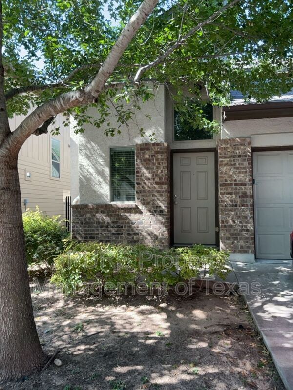 Building Photo - 2101 Rivers Edge Way