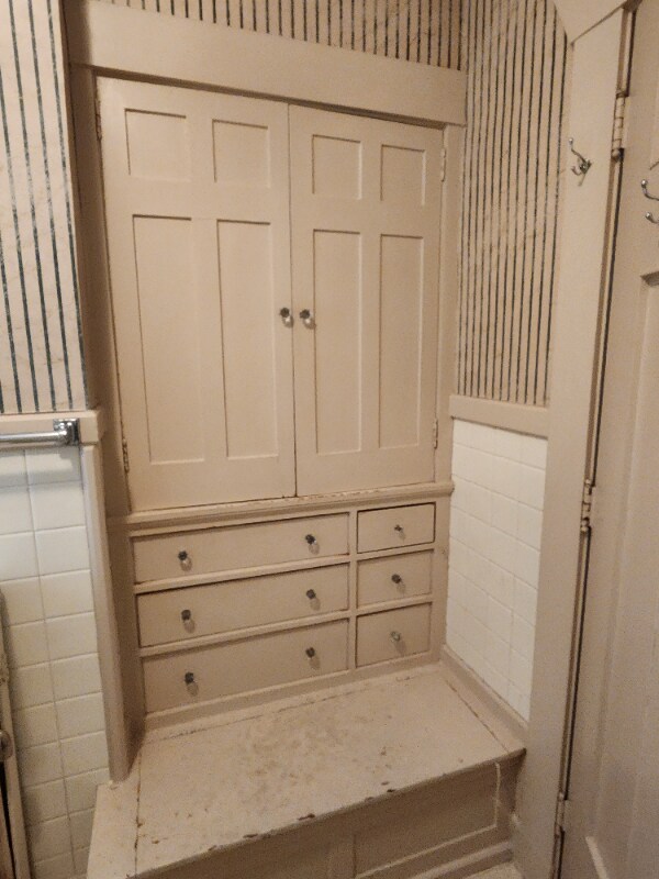 Building Photo - 467 W William St