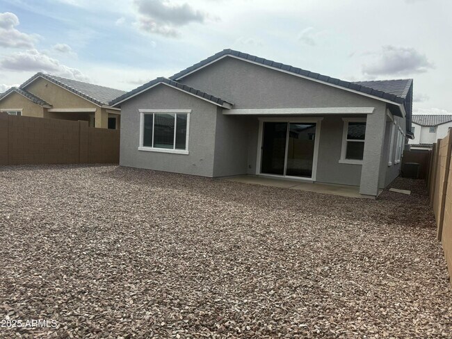 Building Photo - 2890 E Frontiersman Ln