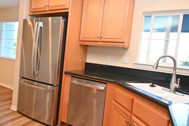 Building Photo - 4035 Bluff View Way