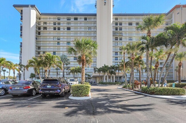 Building Photo - 10680 S Ocean Dr