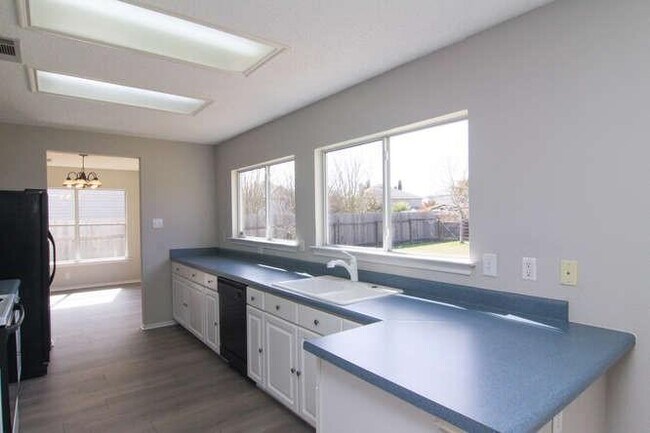 Building Photo - 12912 Latchwood Ln