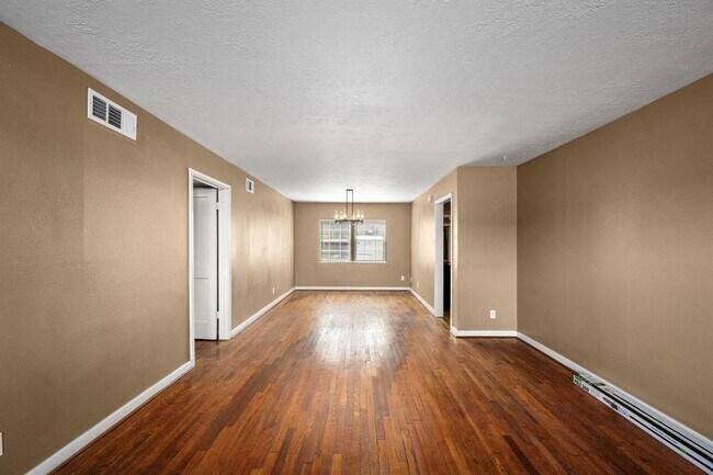 Building Photo - 3444 Blodgett St