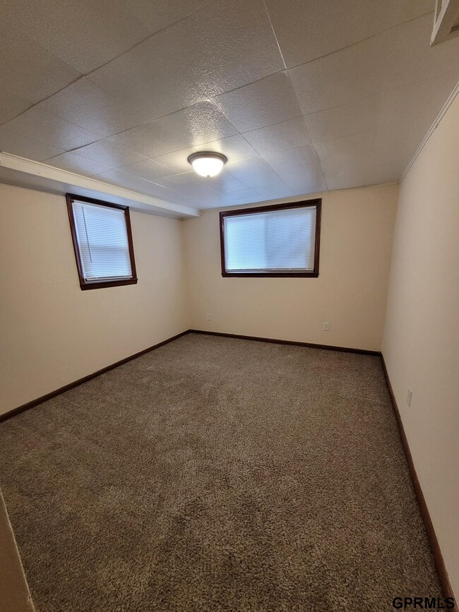 Building Photo - 908 Harrington Ave