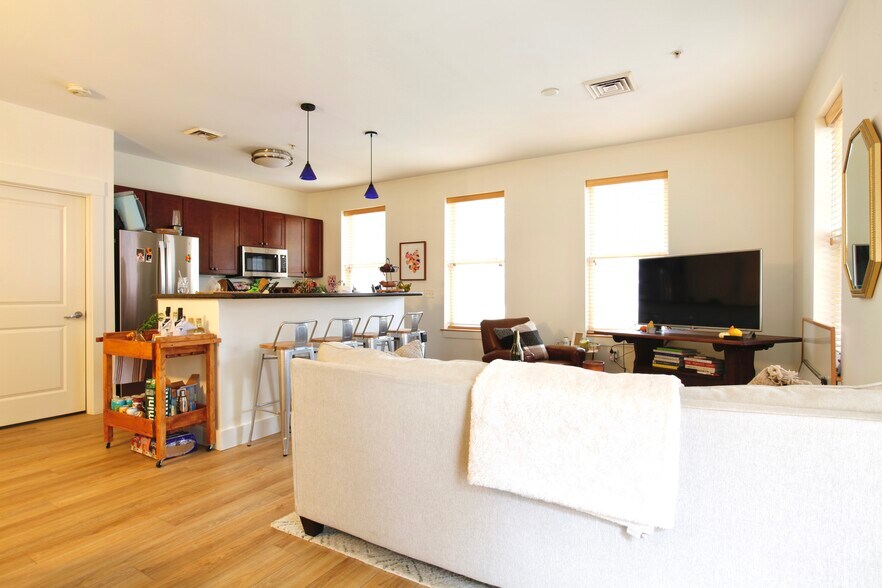 Building Photo - 60 Winooski Falls Way
