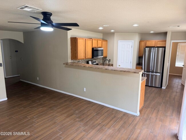 Building Photo - 1108 Kilbourne Hole Dr
