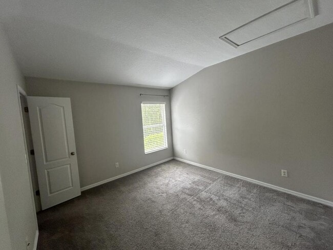 Building Photo - 15835 Fishhawk Falls Dr