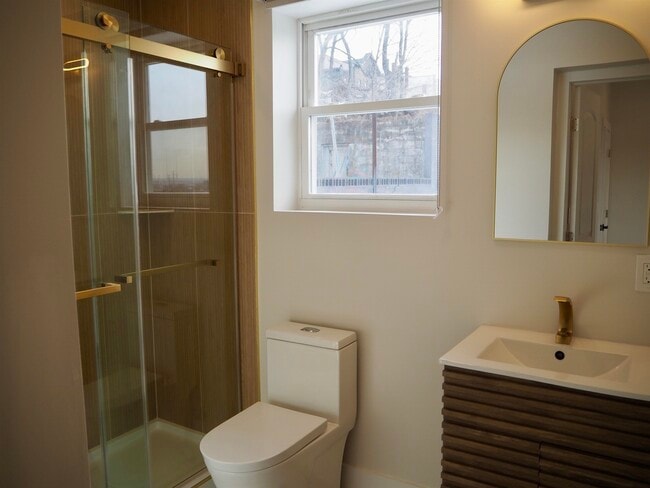 Building Photo - 1205 Hillside Pl