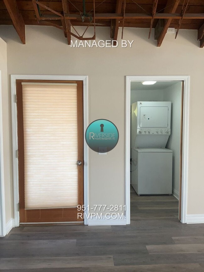 Building Photo - Charming Jurupa Valley home on a spacious ...