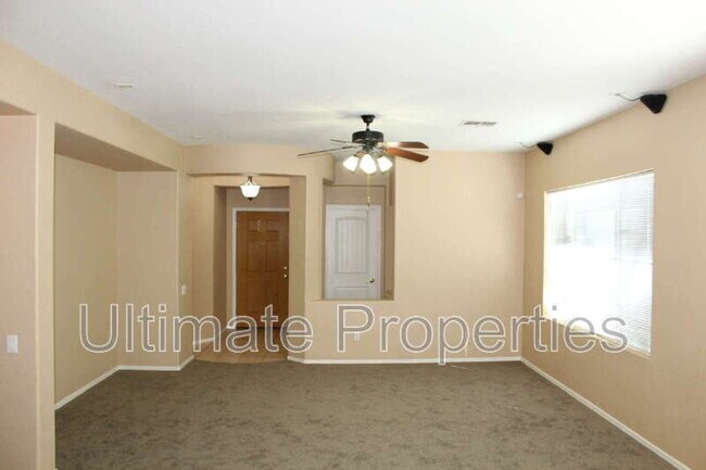 Building Photo - 9225 W Milkweed Loop