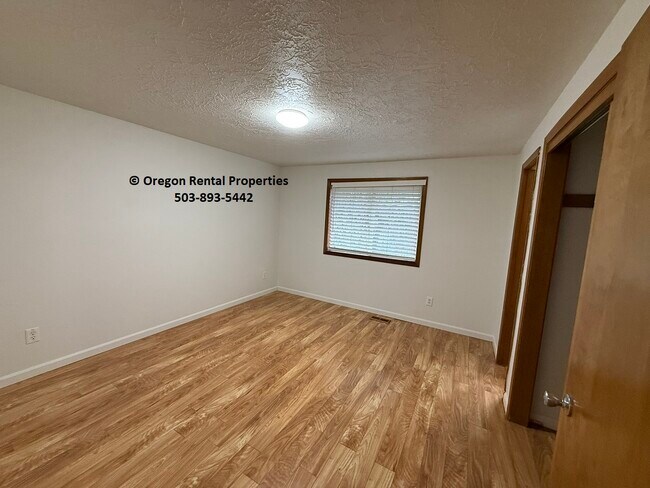 Building Photo - 12802 SE Main St